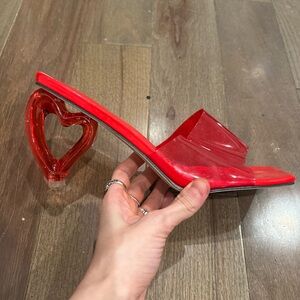 Vintage Y2K acrylic heart heels!